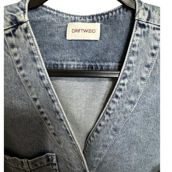 Driftwood NWOT Quilted Romper Belted Waist V Neck Denim Acid Wash Size Small - Picture 6 of 12